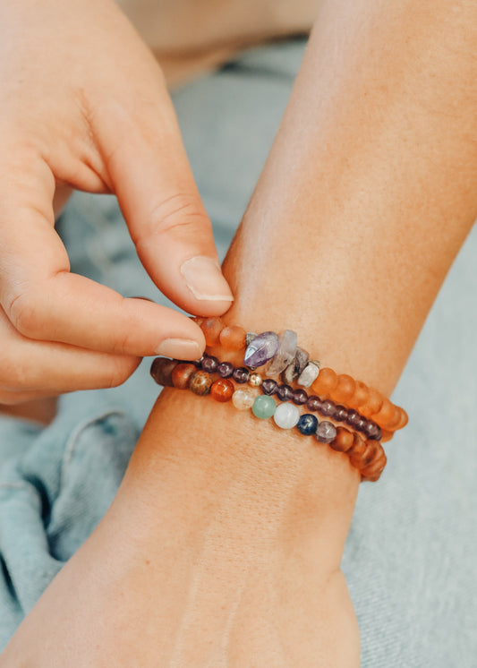 Raw Cognac Baltic Amber + Raw Amethyst || Adult Bracelet